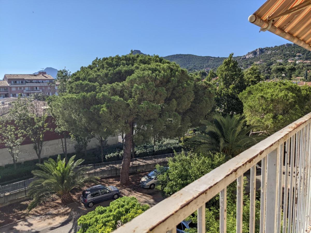 Superbe T2 Proche Des Plages Et Des Commerces Hyeres Luaran gambar